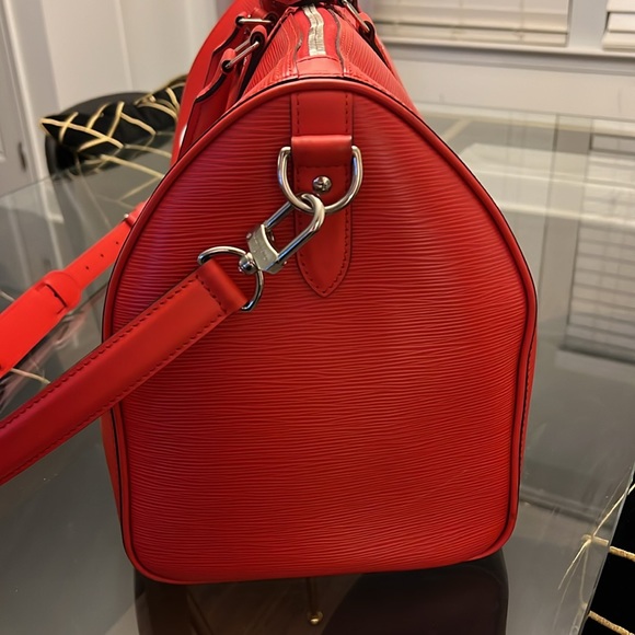 Supreme x Louis Vuitton Red Epi Leather Keepall Bandouliere duffle - Picture 2 of 7